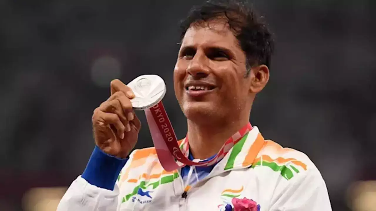 https://salarnews.in/public/uploads/images/newsimages/maannewsimage03032024_003448_Devendra Jhajharia.webp